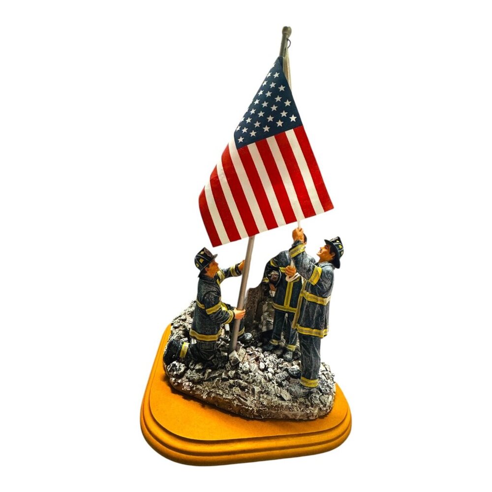 Vanmark 2001 Red Hats of Courage Image of Hope 9/11 Collectible Statue FM89448